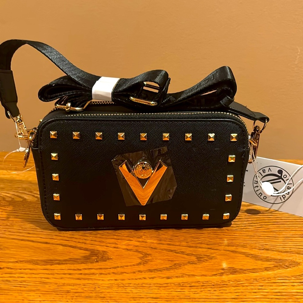 NWT VALENTINO ORLANDI BLACK CROSS BODY BAG. CAMERA BAG